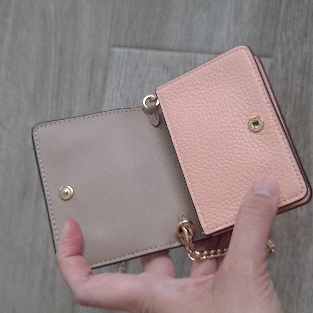 Coach pink wallet on chain - Picture 9 of 16